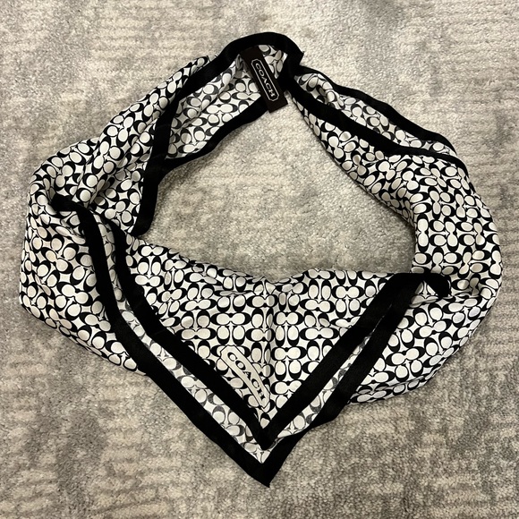 Vintage Coach Square Silk Scarf - Picture 5 of 7